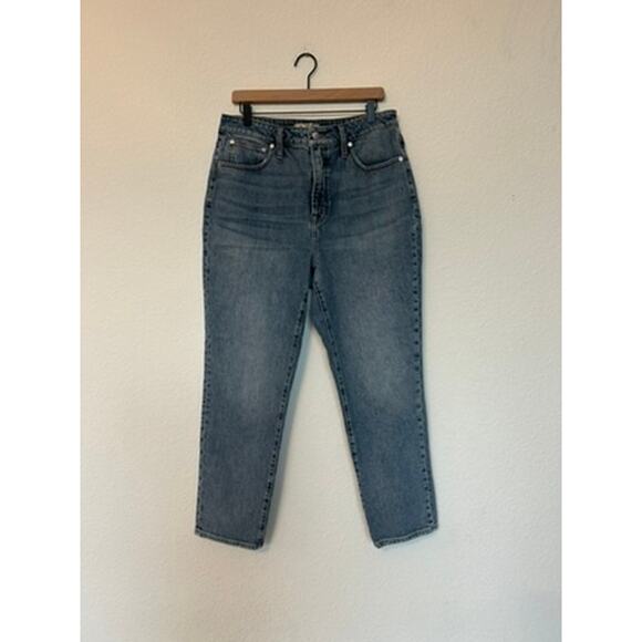 Madewell The Curvy Perfect Vintage Jean in Heathcote Wash - Picture 3 of 7